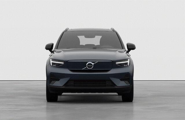 Volvo EX40 252PK Single Motor Extended Range Plus 82 kWh / Lounge Pakket / Extra getint glas / 360 Camera / 20'' velgen / Panoramadak / Zwart dak