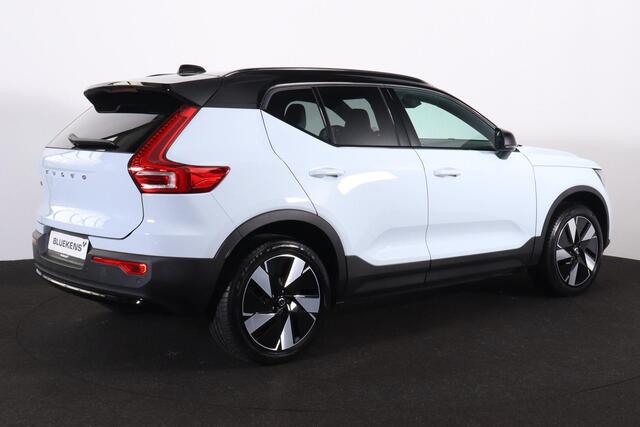 Volvo EX40 Extended Range Ultra 82 kWh - Panorama/schuifdak - IntelliSafe Assist & Surround - 360º Camera - Harman/Kardon audio - Verwarmde voorstoelen, stuur & achterbank - Parkeersensoren voor & achter - Elektr. bedienb. voorstoelen met geheugen links - Draadloze 
