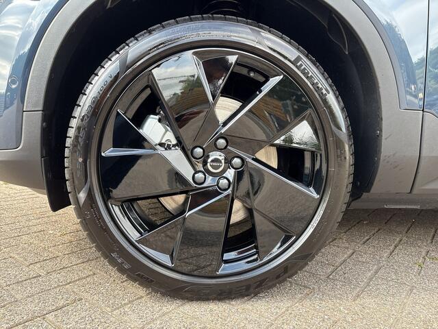 Volvo EX40 Single Motor Extended Range Ultra Black Ed. 82 kWh / 20" Dark Velgen / Achterbank verwarmd / Donker getinte ramen /