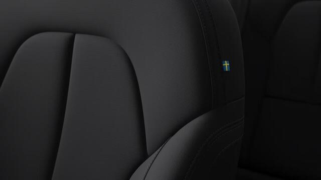 Volvo EX40 Twin Motor Business Edition 82 kWh | Adaptieve Cruise Control | Pilot Assist | Dodehoekwaarschuwing | Harman Kardon Premium Audio | Extra Getint Glas | Achteruitrijcamera |