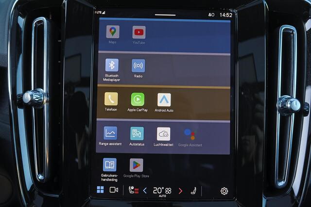 Volvo EX40 Ultra Black Ed. 82 kWh -Panorama/schuifdak - IntelliSafe Assist & Surround - 360º Camera - Harman/Kardon audio - Verwarmde voorstoelen, stuur & achterbank - Parkeersensoren voor & achter - Elektr. bedienb. voorstoelen met geheugen links - Draadloze tel. l