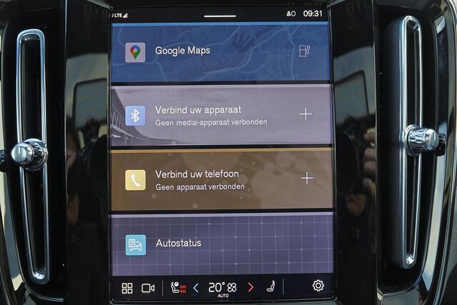 Volvo EX40 Performance Ultra 82 kWh - Panorama/schuifdak - IntelliSafe Assist & Surround - 360º Camera - Harman/Kardon audio - Verwarmde voorstoelen, stuur & achterbank - Parkeersensoren voor & achter - Elektr. bedienb. voorstoelen met geheugen links - Wollen bekled