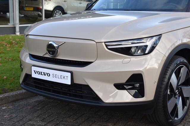 Volvo EX40 Twin Motor Performance 442PK Ultra 82 kWh Trekhaak | 20" LMV | 360 Camera | Panodak | ACC