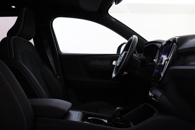 Volvo EX40 TWIN MOTOR PERFORMANCE ULTRA BLACK EDITION 82 kWh -PANO.DAK|HARMAN/KARDON|360°CAM|POWER-SEATS|TREKHAAK *NW.PRIJS ¤65.024!*