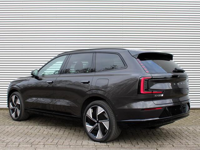 Volvo EX90 Twin Motor Performance Ultra Automaat / Luchtvering / Bowers & Wilkens audio / 22" velgen / 517pk / Pilot Assist Pack / Privacy Glass