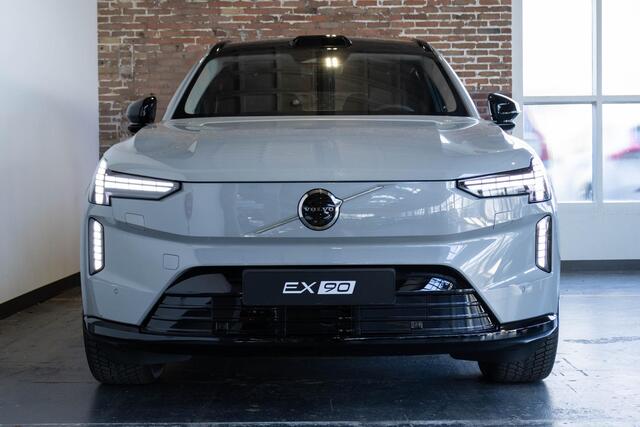 Volvo EX90 Twin Motor Ultra 7p. 111 kWh | Nieuwe Auto | Direct leverbaar! | Panoramadak | Stoelverwarming | Stuurwielverwarming | Google infotainment | 360° parkeercamera | Parkeerverwarming