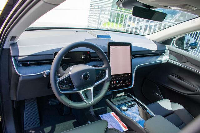 Volvo EX90 Single Motor Core 7p. 104 kWh Pillot assist Pack-Climate Pack-360 camera-