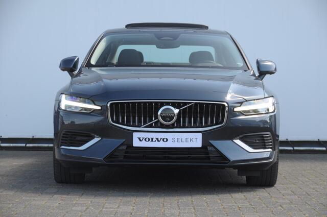 Volvo S60 T6 350PK Automaat Recharge Ultimate Bright / Head-up display / Harman Kardon audio / Panoramadak / BLIS / Elektrisch bedienbare voorstoelen / Memory seats / Verwarmbare stoelen / Keyless entry /