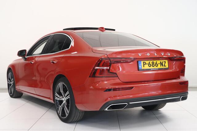 Volvo S60 2.0 B3 Inscription | Camera | Harman&Kardon | Leder | Schuif kantel dak | Navigatie |