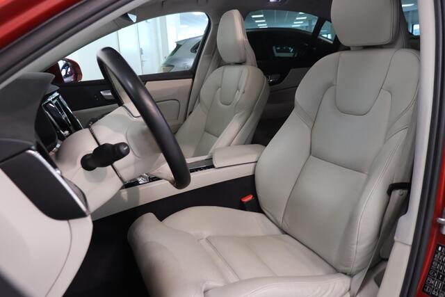 Volvo S60 2.0 B3 Inscription | Camera | Harman&Kardon | Leder | Schuif kantel dak | Navigatie |