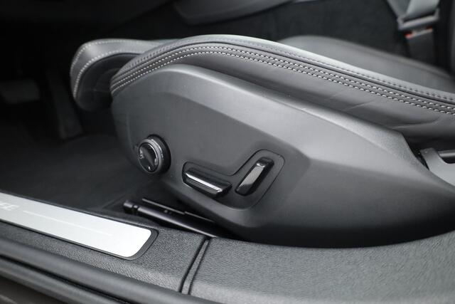 Volvo S60 T8 Recharge Ultimate Dark | B&W | Pano | Massage | Stoelventi. | HUD | Memory seats | Pilot Assist
