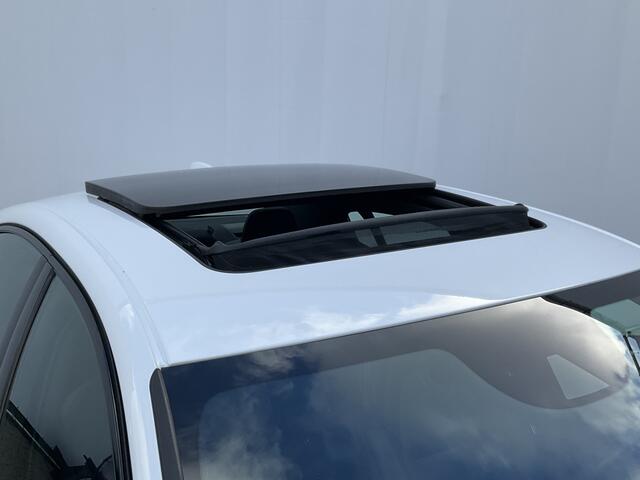 Volvo S60 2.0 T6 340pk AWD Twin Engine R-Design PHEV Pano.dak Leer Stoelverw. V+A