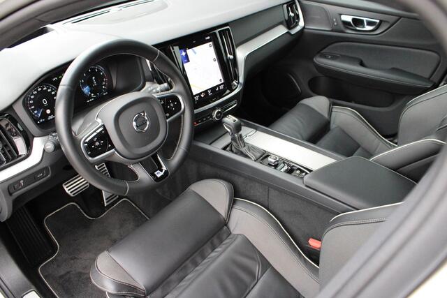 Volvo S60 2.0 T5 R-Design Trekhaak | Schuifdak | HeadUp | Keyless | Memory | 360 Camera | BLIS | Leder | HarmanKardon | LED | Dealer Onderhouden