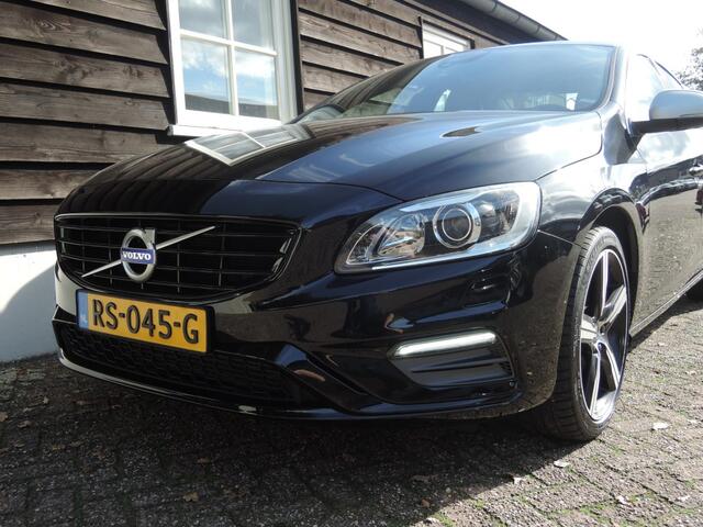 Volvo S60 2.0 T3 R-DESIGN