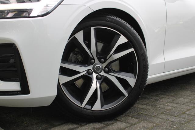 Volvo S60 B4 Automaat R-Design | Schuif/kanteldak | Zonnescherm achteruit | El. Stoel | BLIS | Adapt. Cruise