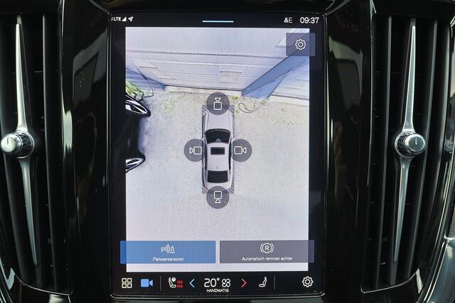 Volvo S90 T8 AWD Ultra Dark - LONG RANGE - Schuif/kanteldak - IntelliSafe Assist & Surround - 360º Camera - Harman/Kardon audio - Adaptieve LED koplampen - Verwarmde voorstoelen, stuur & achterbank - Parkeersensoren voor & achter - Elektr. bedienb. voorstoelen met 