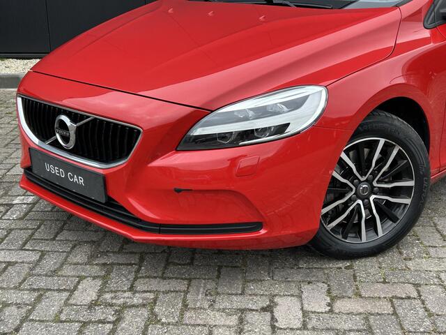 Volvo V40 1.5 T2 Nordic+ Navigatie / Climate Control / Parkeer- en stoelverwarming / park assist