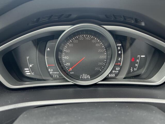 Volvo V40 1.5 T2 Nordic+ Navigatie / Climate Control / Parkeer- en stoelverwarming / park assist