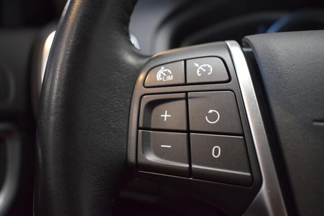 Volvo V40 2.0 T3 153pk Nordic+ Trekhaak 1500kg/ Navi/ Cruise/ 17"LMV/ PDC