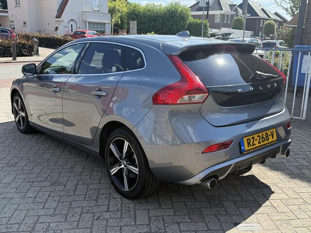 Volvo V40 2.0 T4 Business Sport Luxury-line