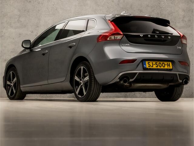 Volvo V40 2.0 T4 R-Design Sport 191Pk Automaat (PANORAMADAK, NAVIGATIE, CLIMATE, CAMERA, GETINT GLAS, LEDEREN SPORTSTOELEN, STOELVERWARMING, LED KOPLAMPEN, NIEUWE APK, NIEUWSTAAT)