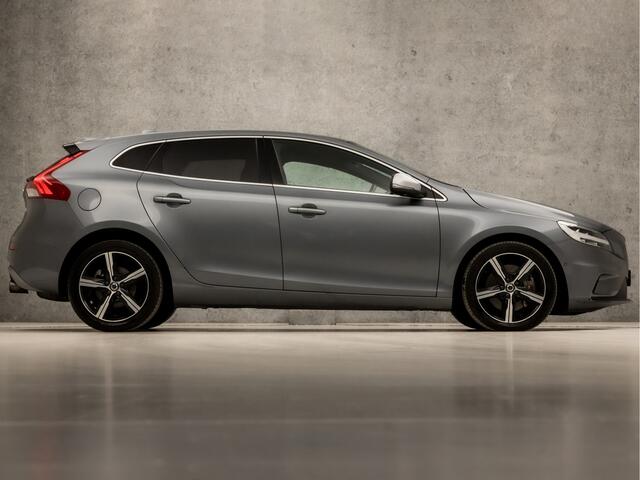 Volvo V40 2.0 T4 R-Design Sport 191Pk Automaat (PANORAMADAK, NAVIGATIE, CLIMATE, CAMERA, GETINT GLAS, LEDEREN SPORTSTOELEN, STOELVERWARMING, LED KOPLAMPEN, NIEUWE APK, NIEUWSTAAT)