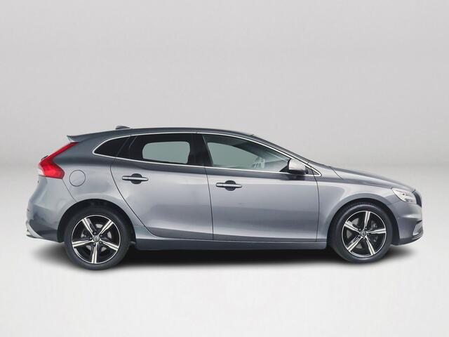 Volvo V40 D3 Aut. Polar+ Sport | Harman Kardon | Panoramadak | Parkeercamera | Stoelverwarming