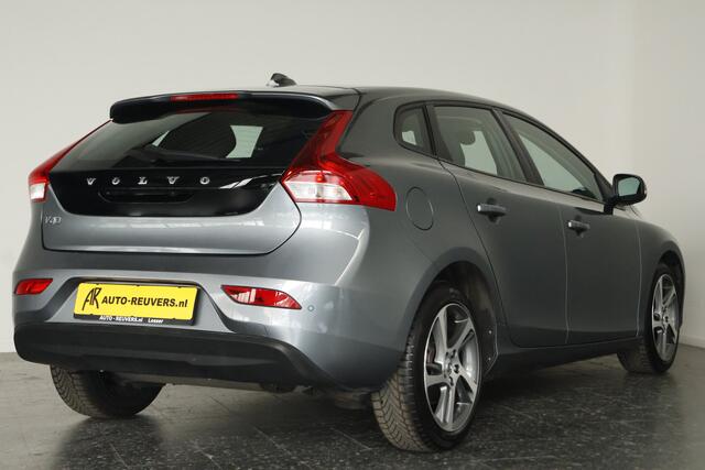 Volvo V40 2.0 T2 Momentum / LED / Navi / Cam / Cruisecontrol