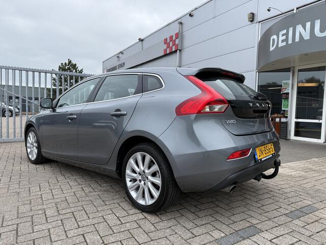 Volvo V40 2.0 T3 Momentum Xenon/LED verl, Navigatie, Parkeersens, Trekhaak, etc..!!
