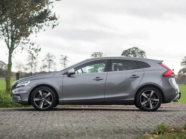 Volvo V40 1.5 T3 R-Design Pano H&K Keyless Cruise