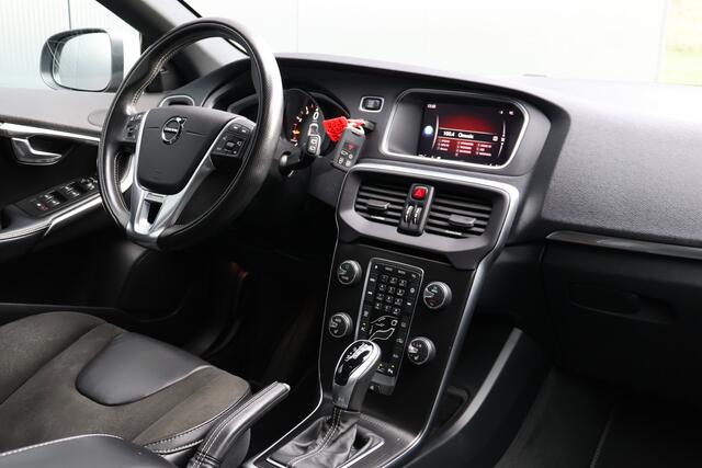 Volvo V40 1.5 T3 R-Design | Origineel NL | Automaat | LED | ACC | PDC | Navigatie | BLIS |
