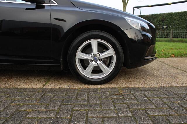 Volvo V40 2.0 D2 Nordic+ Clima Stoelverwarming Trekhaak