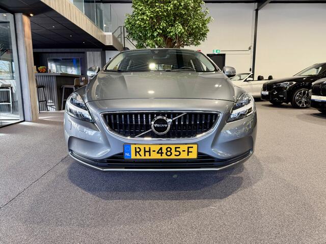 Volvo V40 2.0 T2 Nordic+ Navigatie| Trekhaak | Stoelverwarming | Dealer onderhouden | NAP