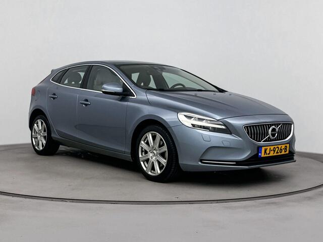 Volvo V40 2.0 T3 Inscription | Luxury Line o.a. Panoramadak | Navigatie | Standkachel met timer | Lederen bekleding |