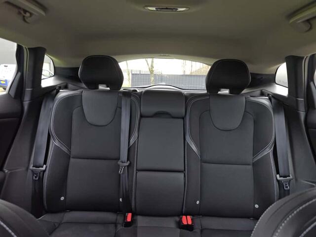 Volvo V40 2.0 T2 Nordic+ | Rijklaarprijs |