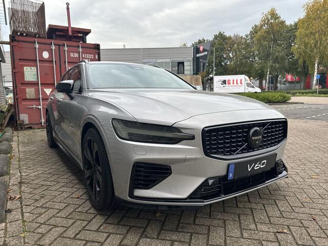 Volvo V60 2.0 T6 Recharge AWD Ultimate Dark / Custom made Black Sheep uitvoering / Styling pakket / 19" Dark wielen /