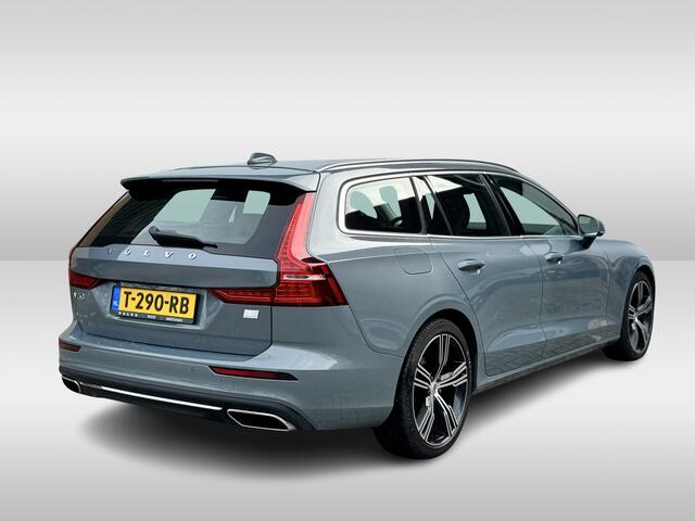 Volvo V60 2.0 T8 Recharge AWD Inscription Park Assist Pack