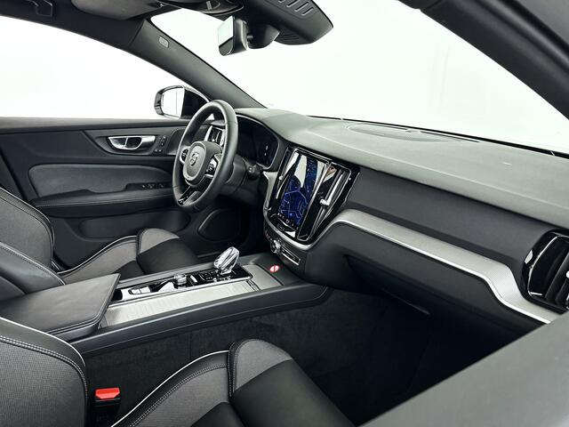 Volvo V60 B4 Aut. Plus Dark | Panoramadak | 360º camera | Harman Kardon | Trekhaak