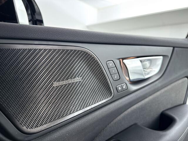 Volvo V60 B4 Aut. Plus Dark | Panoramadak | 360º camera | Harman Kardon | Trekhaak