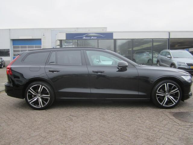 Volvo V60 2.0 B3 Mom. Adv. l Navi l Automaat l Xenon