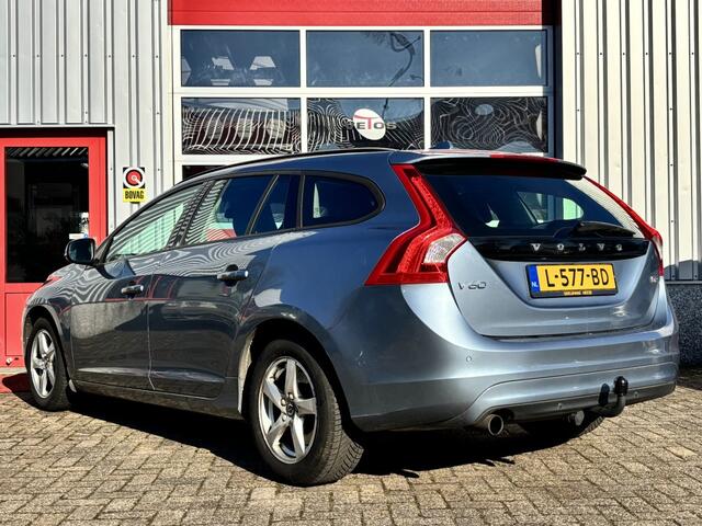 Volvo V60 2.0 D2 Kinetic | Navigatie | Climate | Cruise