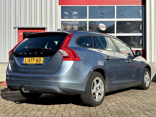 Volvo V60 2.0 D2 Kinetic | Navigatie | Climate | Cruise