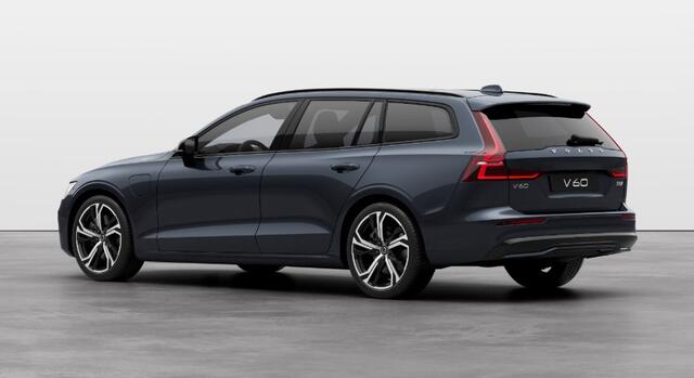 Volvo V60 2.0 T6 Plug-in hybrid AWD Plus Dark | Panodak | 19" | Getint glas | harman/kardon | Verwarmde voorruit