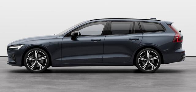 Volvo V60 2.0 T6 Plug-in hybrid AWD Plus Dark | Panodak | 19" | Getint glas | harman/kardon | Verwarmde voorruit
