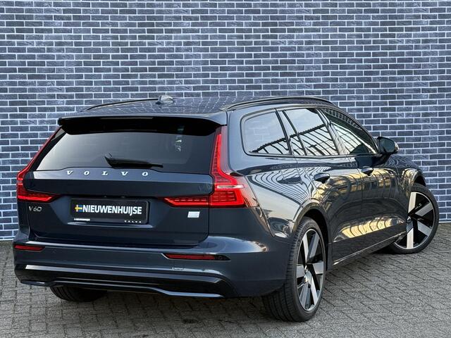 Volvo V60 2.0 T6 Plug-in hybrid AWD Plus Dark | 19" Diamond cut velgen | Trekhaak | Harman/Kardon | Adaptieve Cruise Controle | Blis | Leder | Stoel+Stuur verwarming |