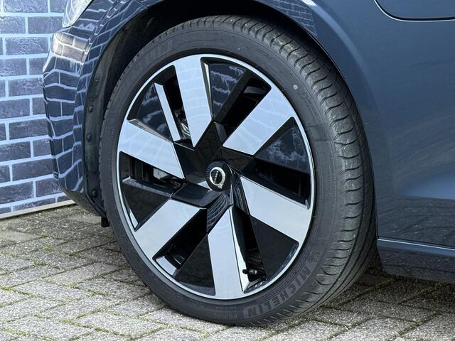 Volvo V60 2.0 T6 Plug-in hybrid AWD Plus Dark | 19" Diamond cut velgen | Trekhaak | Harman/Kardon | Adaptieve Cruise Controle | Blis | Leder | Stoel+Stuur verwarming |