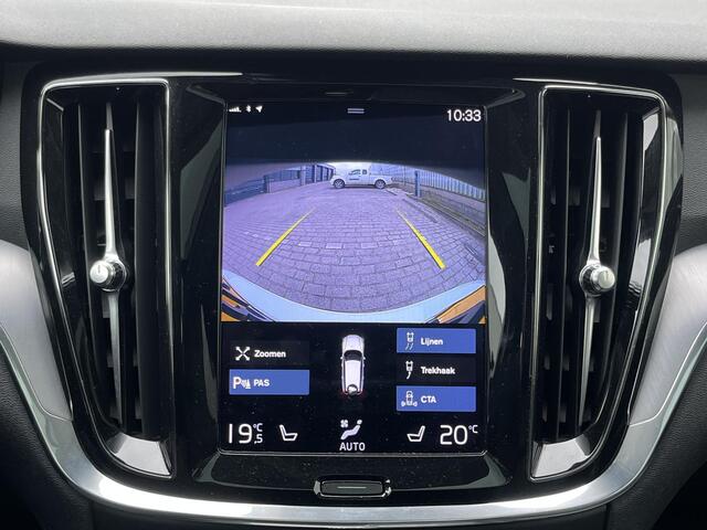 Volvo V60 2.0 B3 Business Pro | NL Auto/2e Eig./Leder/Navi/Panodak/El.Trekhaak/19"/Adapt.Cruise/Apple CarPlay-Android Auto