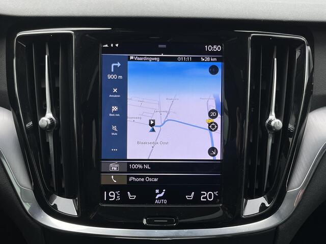 Volvo V60 2.0 B3 Business Pro | NL Auto/2e Eig./Leder/Navi/Panodak/El.Trekhaak/19"/Adapt.Cruise/Apple CarPlay-Android Auto
