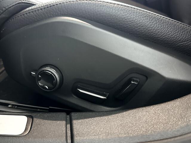 Volvo V60 T6 Aut. Recharge AWD Plus Bright | Achterbank verwarmd | Parkeercamera