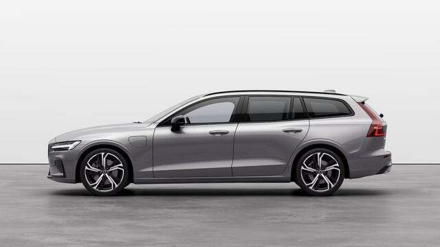 Volvo V60 T6 AWD 350 PK Plug-in hybrid Plus Dark | Donker glas | Camera | 19" |